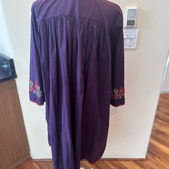 Purple embroidered tunic - Picture 3 of 4